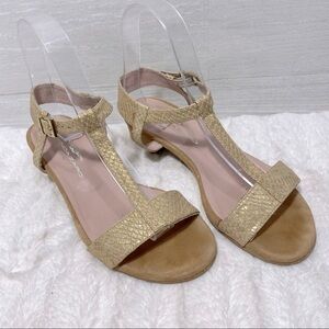 Brenda Zaro women sandal Size 37